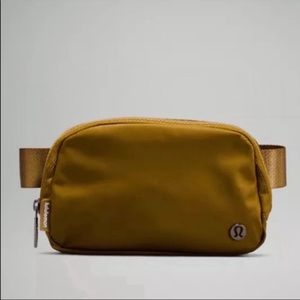 Lululemon Everywhere Belt Bag - Burnt Caramel